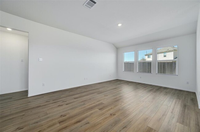 Building Photo - 1015 Ascari Ct