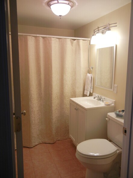 Building Photo - 22 S Bow St