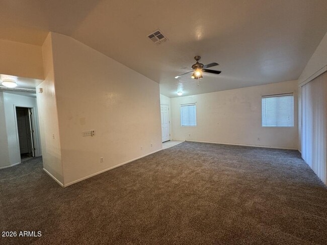 Building Photo - 3188 Copper Pointe Dr