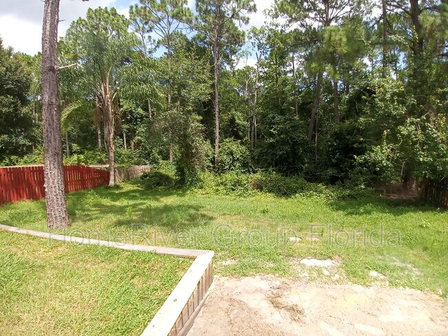 Building Photo - 2575 Creekfront Dr