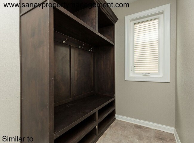 Building Photo - Perfect Single Family Home in Norwalk