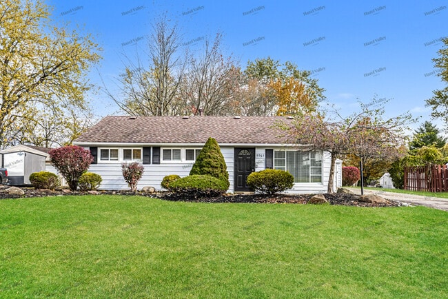 Primary Photo - 9965 Crestwood Dr