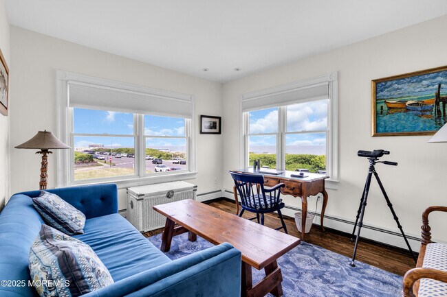 Building Photo - 1612 Ocean Ave N