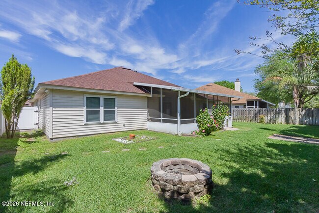 Building Photo - 13966 Sandhill Crane Dr S