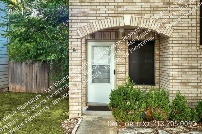 Building Photo - 2614 Sunview Lake