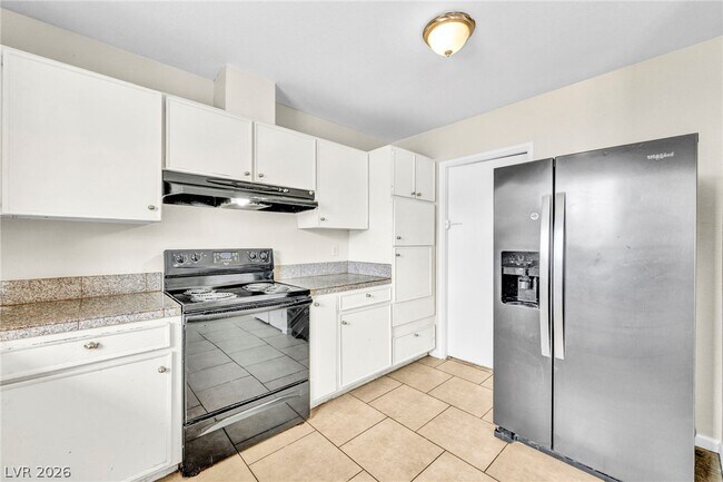 Building Photo - 6921 Acoma Ct