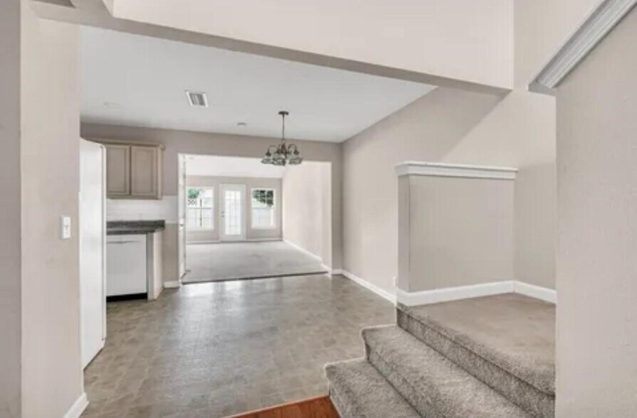 Dining Area Space - 182 Antler Ridge Cir