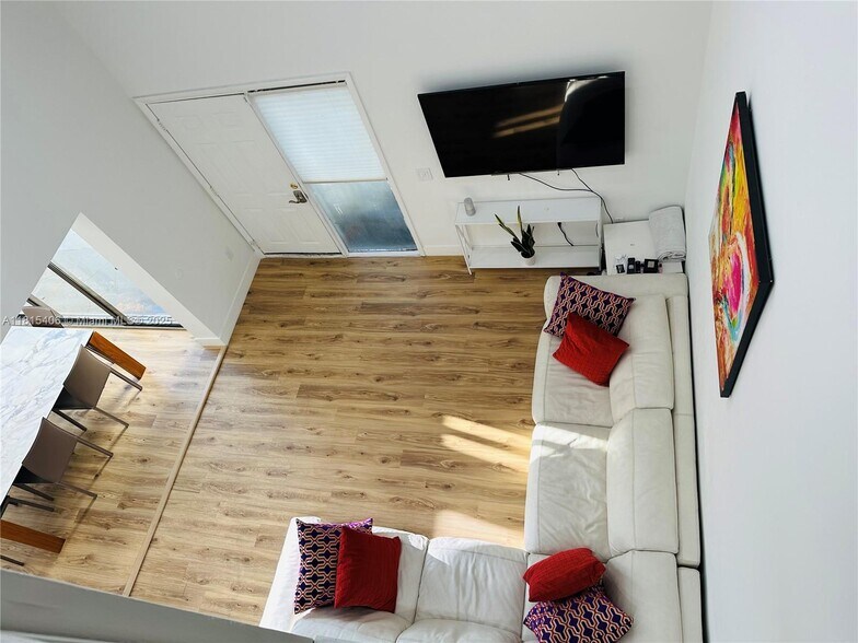 Building Photo - 20903 Leeward Ct