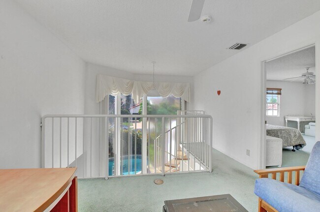 Building Photo - 23088 Via Stel