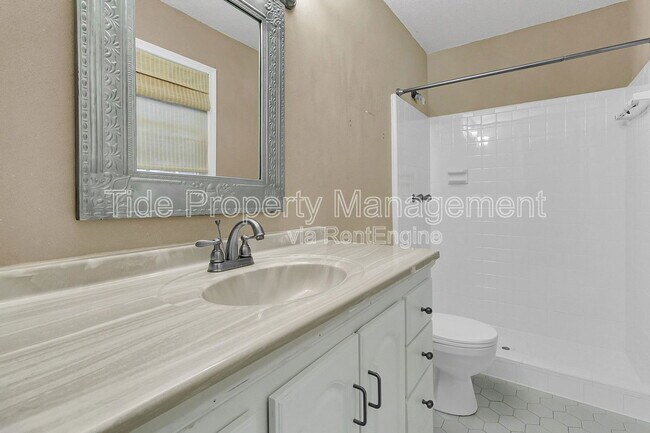 Building Photo - 109 Runnymede Ln