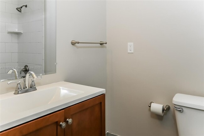 Building Photo - 6461 SW 16th Ct