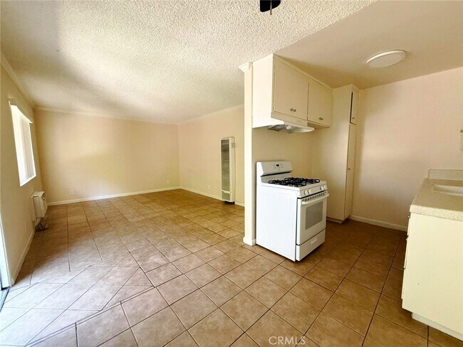 Building Photo - 8371 Northgate Ave