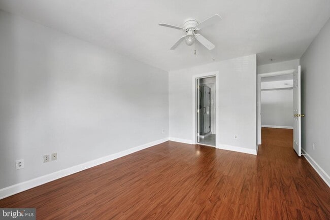 Building Photo - 12209 Fairfield House Dr