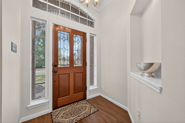 Building Photo - 7302 Foyer Cir