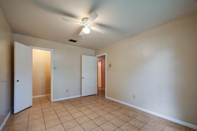 Building Photo - 12534 Millbanks Dr