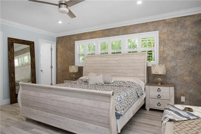 Building Photo - 850 W Camino Real