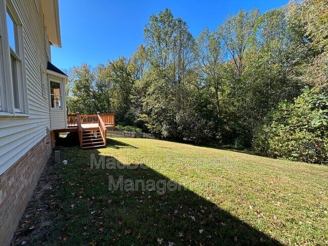 Building Photo - 1907 White Lake Dr