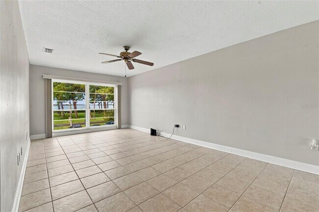 Building Photo - 2700 Bayshore Blvd