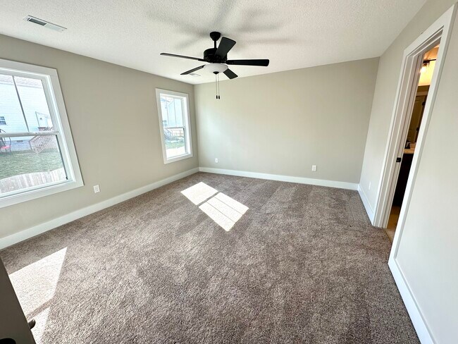 Building Photo - 3212 Song Sparrow Dr