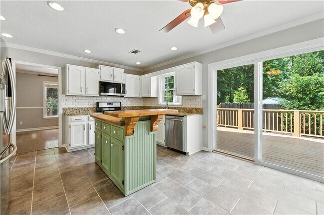 Building Photo - 1091 Colony Dr