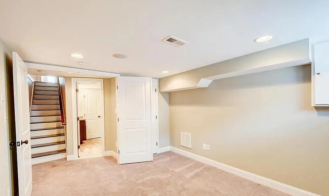 Basement Bedroom - 113 W Randall St