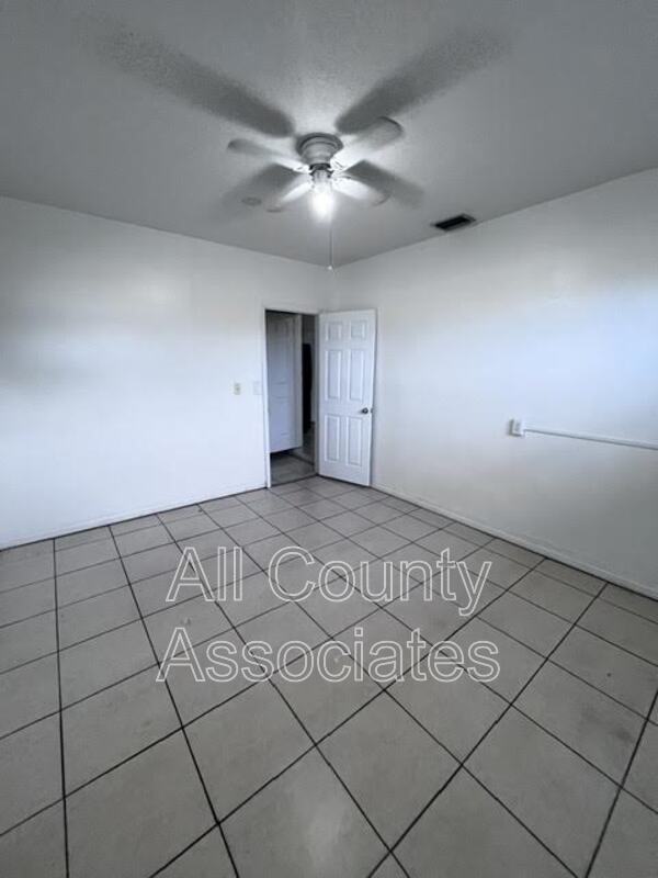 Building Photo - 7072 Bougenville Dr