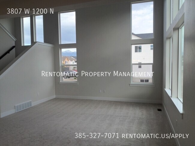 Building Photo - 3807 W 1200 N