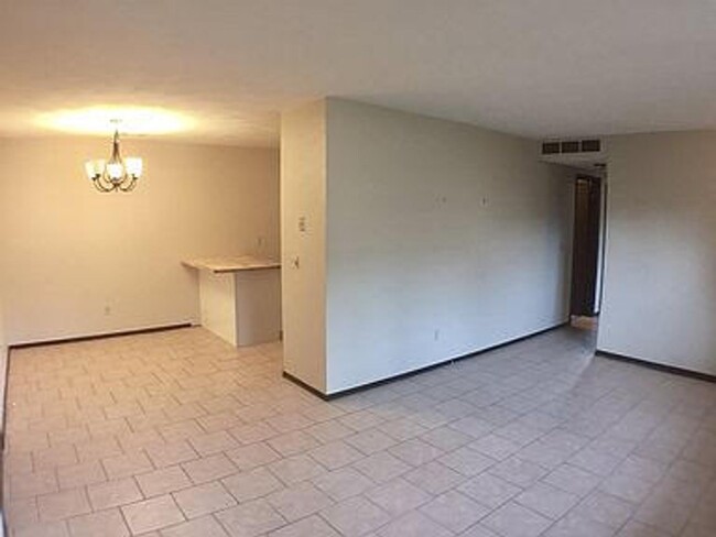 Building Photo - Nice 2 bedroom Condo for Rent