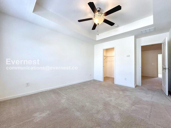 Building Photo - 911 Ambient Way