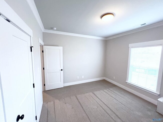 Building Photo - 531 Town Madison Blvd