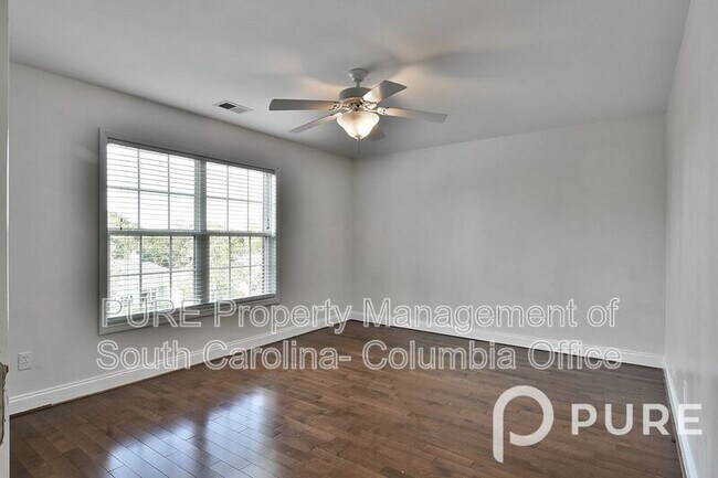 Building Photo - 4 Hunters Pond Dr