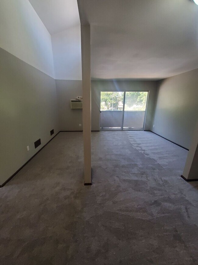 Interior Photo - 7875 W Oklahoma Ave