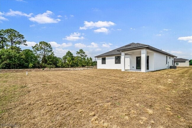 Building Photo - 3813 25th St SW