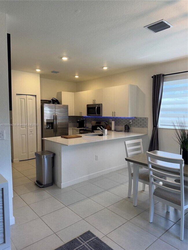 Building Photo - 16220 SW 288th Terrace