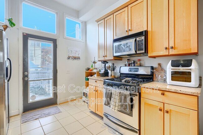 Building Photo - 1321 Cooksie St