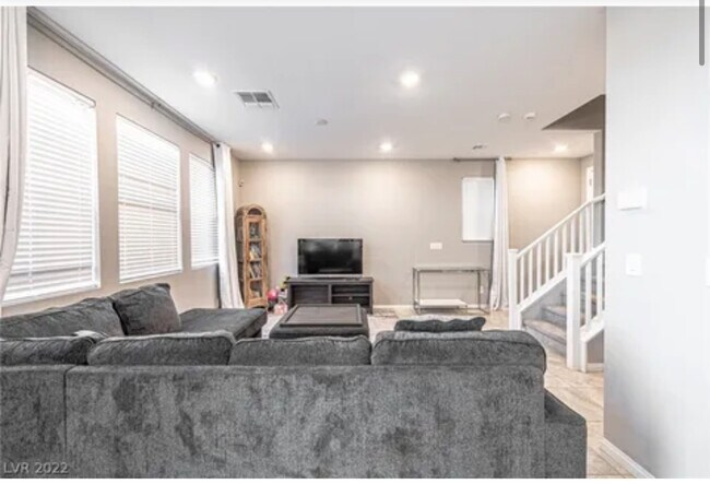 Building Photo - 8710 Glen Echo Ave