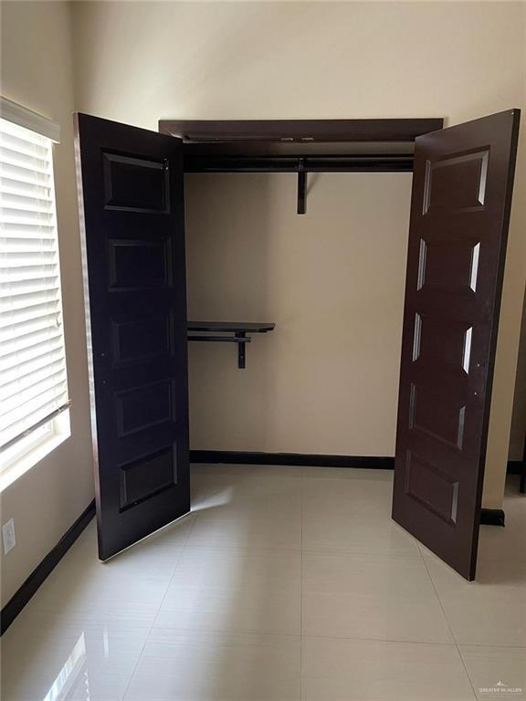 Building Photo - 2200 S 10th St