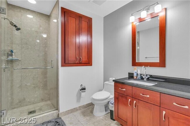 Building Photo - 4525 Dean Martin Dr