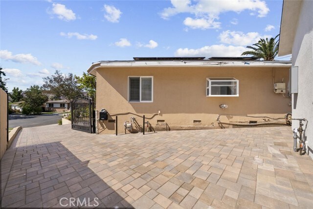 Building Photo - 10801 Wescott Ave
