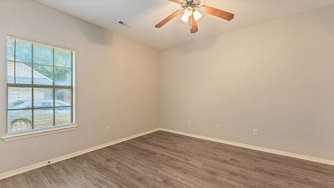 Building Photo - 2626 N Arroyo Ave