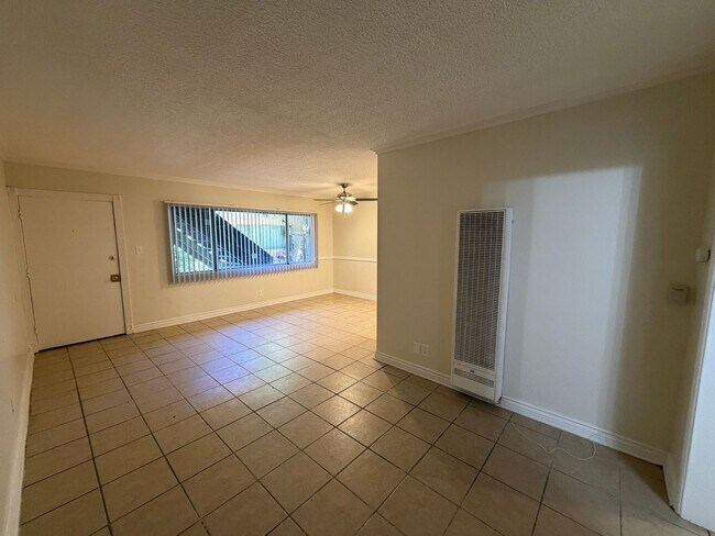 Interior Photo - 769 Gardenia