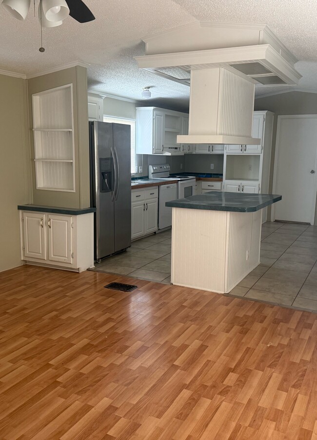 Building Photo - 32 Woods Taylor Dr