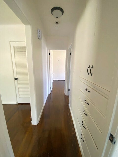 Building Photo - 343 W Sussex Ave