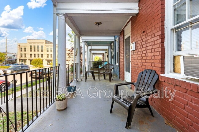 Building Photo - 2611 Grayland Ave