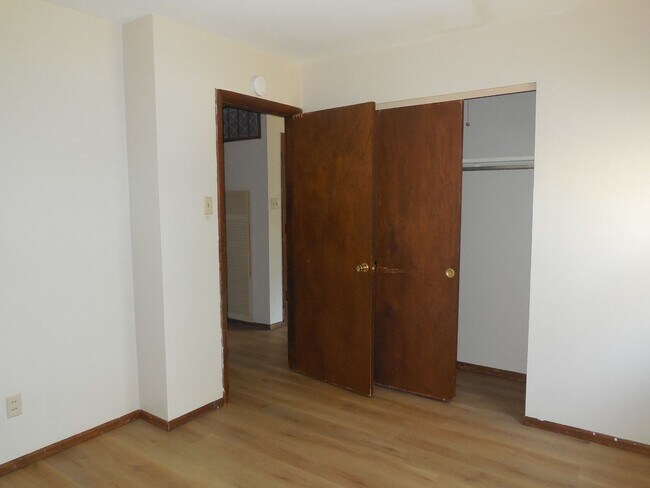 Building Photo - 1228-1230  Olivette