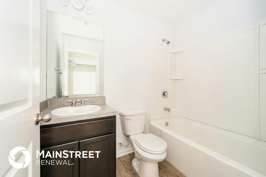 Building Photo - 512 Eiseman Wy