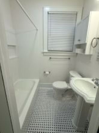 Building Photo - 21 E 34th St