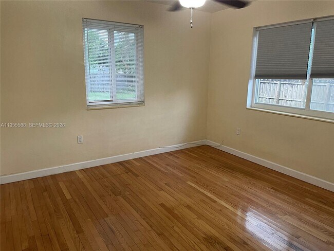 Building Photo - 535 NW 121st St