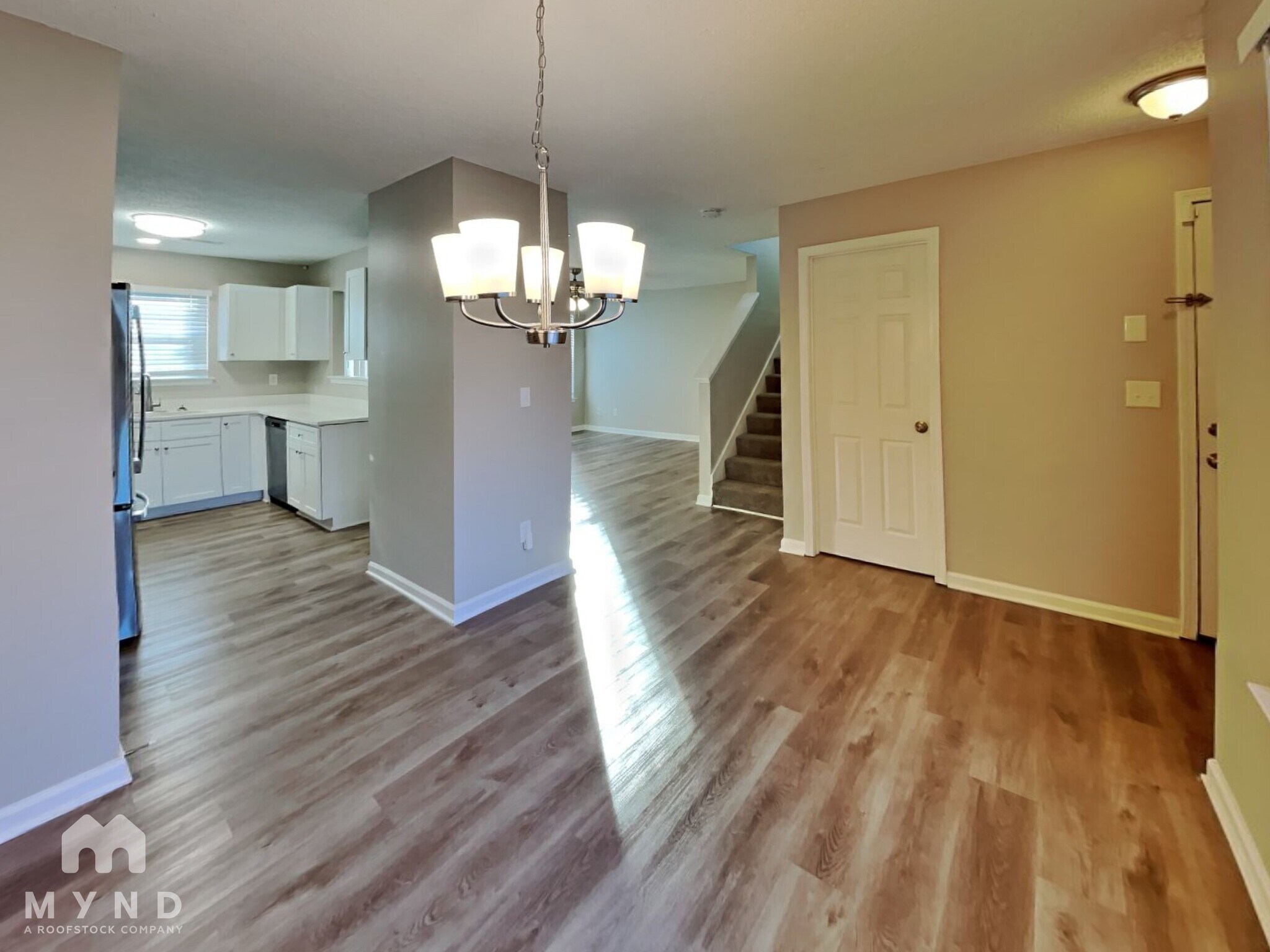 Building Photo - 1666 Hallmark Hills Dr