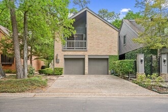 Building Photo - 130 Sugar Berry Cir